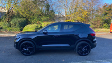 Volvo XC40 2.0 B4P Plus Black Edition 5dr Auto Petrol Estate
